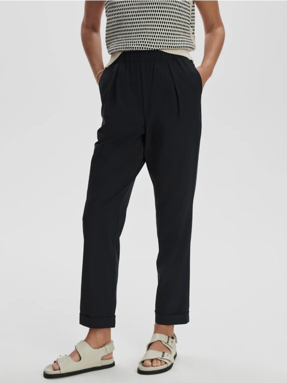 Varley Alana Slim Tapered Cuff Jogger Athleisure Pants Black Size Medium NWT